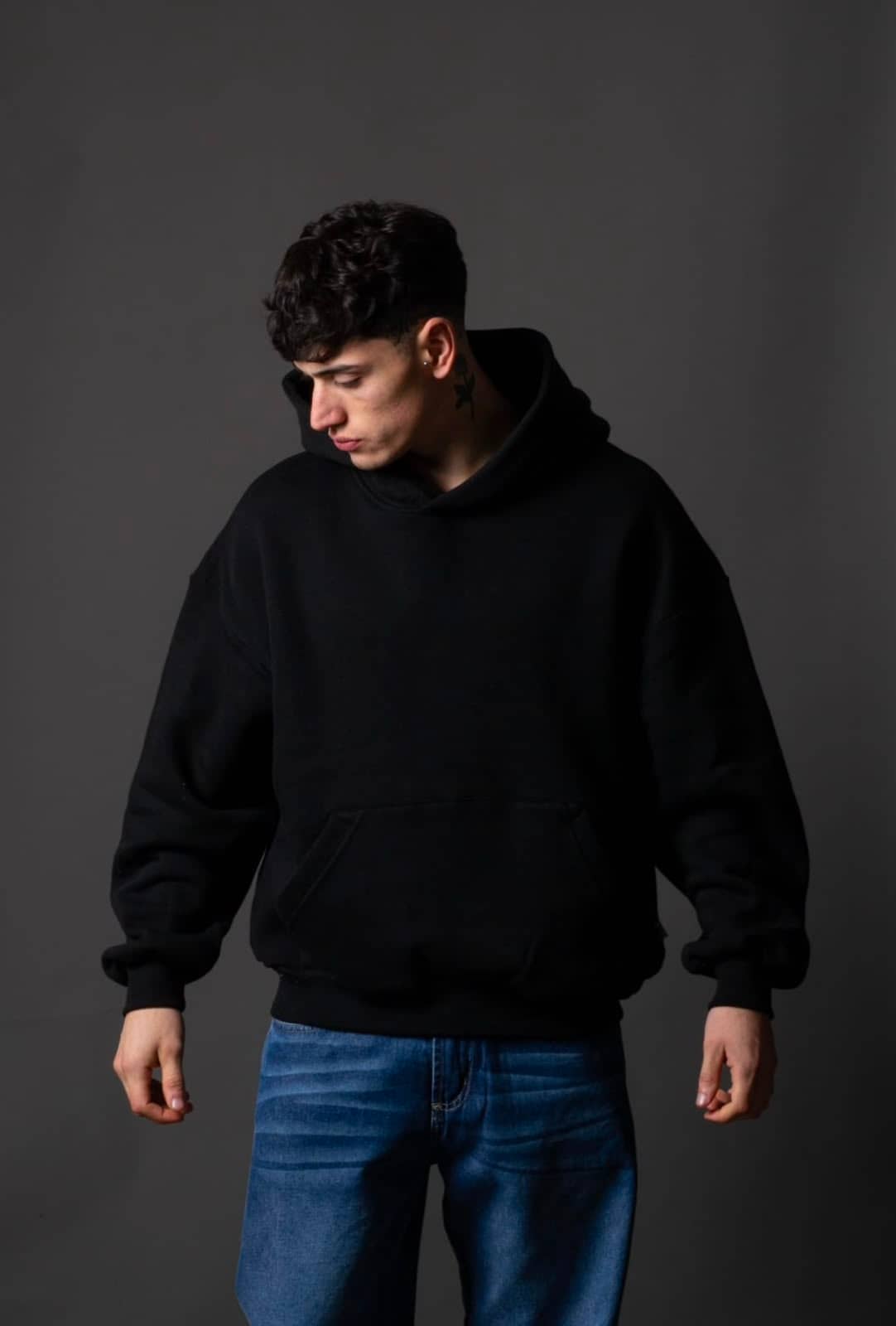 Buzo Essential Negro